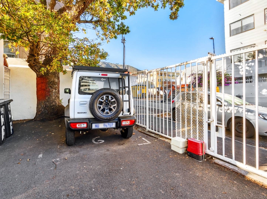 0 Bedroom Property for Sale in Sea Point Western Cape